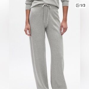 GAP- Cash Soft Heather Gray Knit Pants. Size: small petite